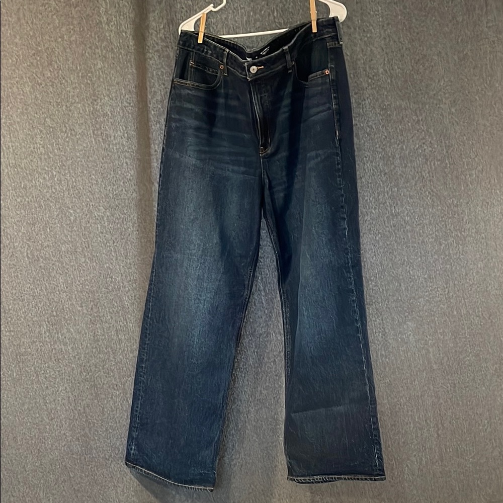 Women’s Blue Jeans 

Never worn